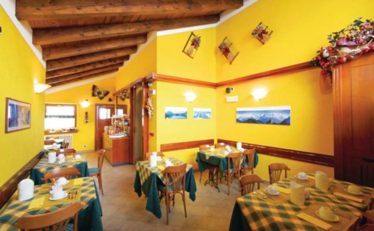 Hotel du Glacier, La Thuile, Dining Room